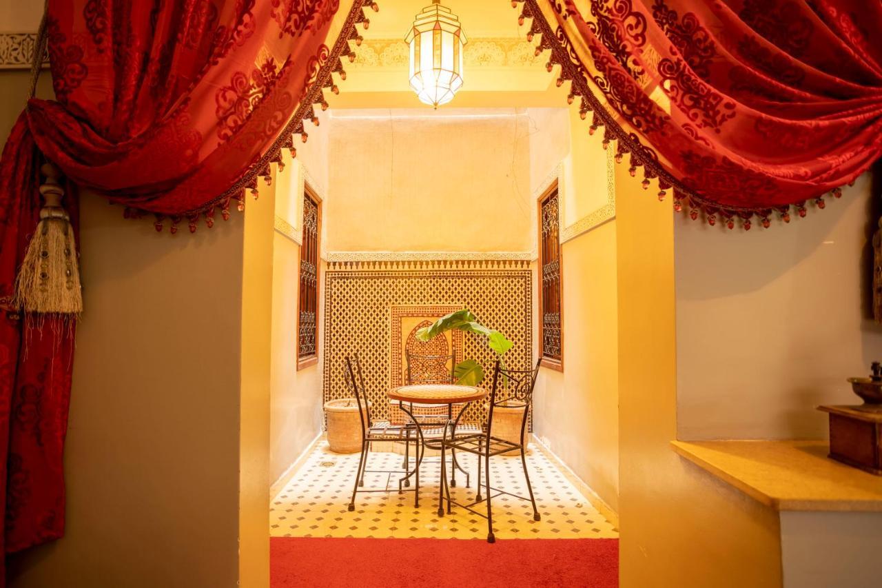 Riad Aymane Marrakesh Bagian luar foto