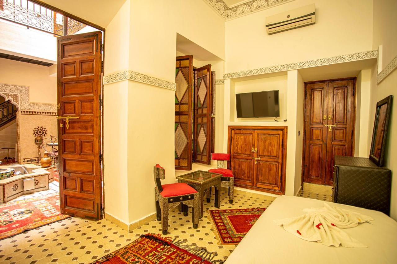 Riad Aymane Marrakesh Bagian luar foto