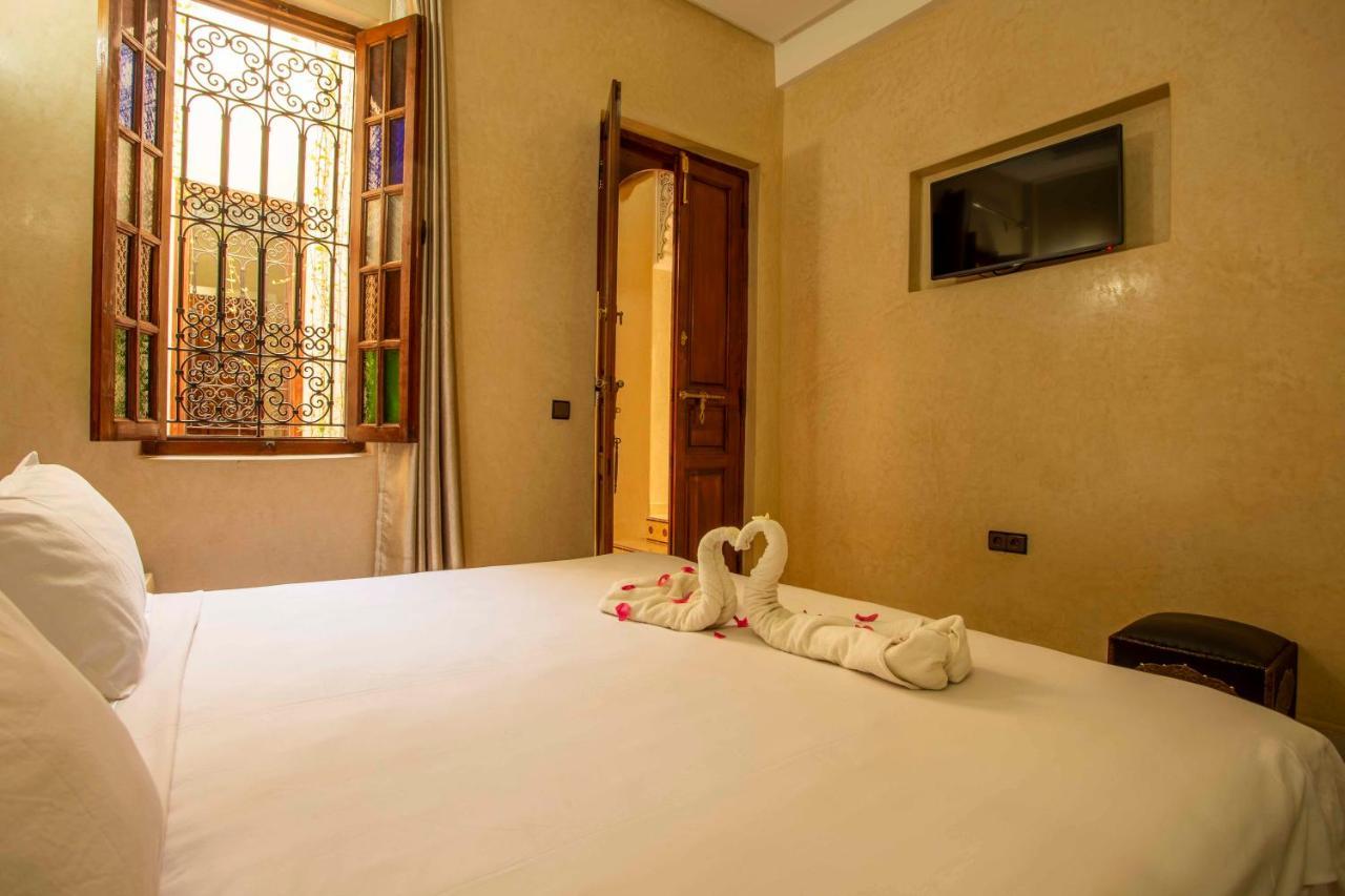 Riad Aymane Marrakesh Bagian luar foto